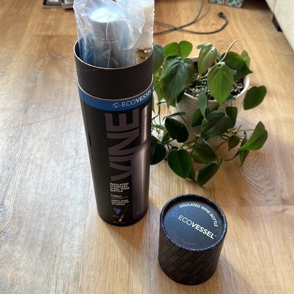 NIB NWT EcoVessel full wine bottle chiller flask thermos. Wine to go. Wine lover - Picture 6 of 6